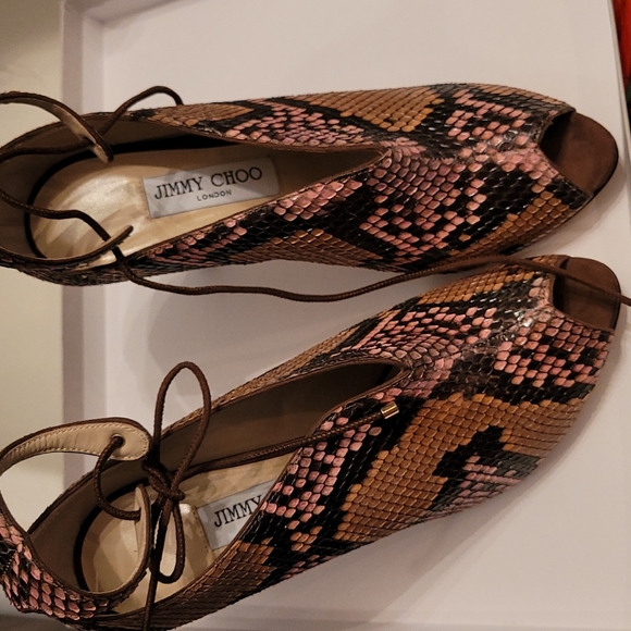 Authentic Italian 39 1/2 Jimmy Choo Snake Skin Shoes - Picture 2 of 5